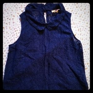 Princess Vera Wang sleeveless lace top